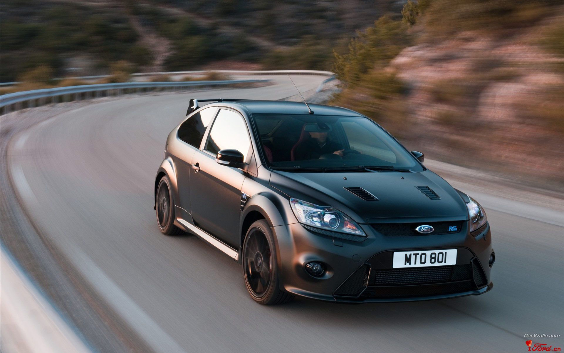 Ford_Focus_RS500_806_1920x1200.jpg